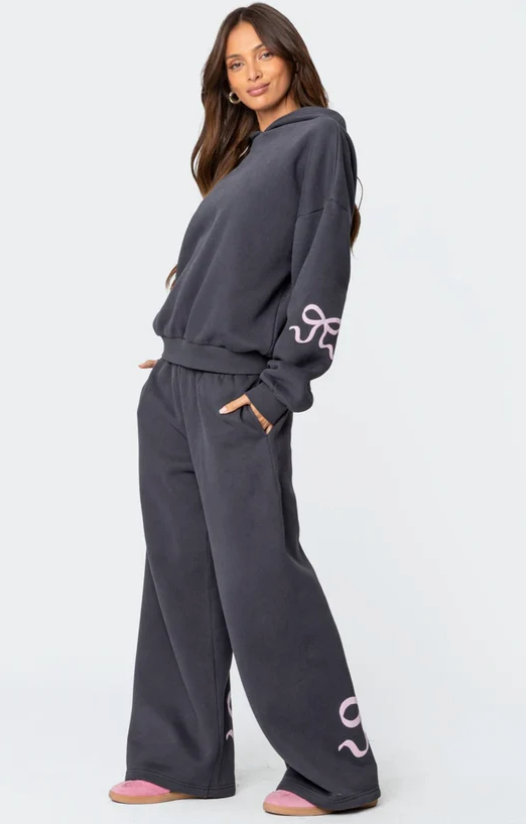 Viral Bow Sweatsuit