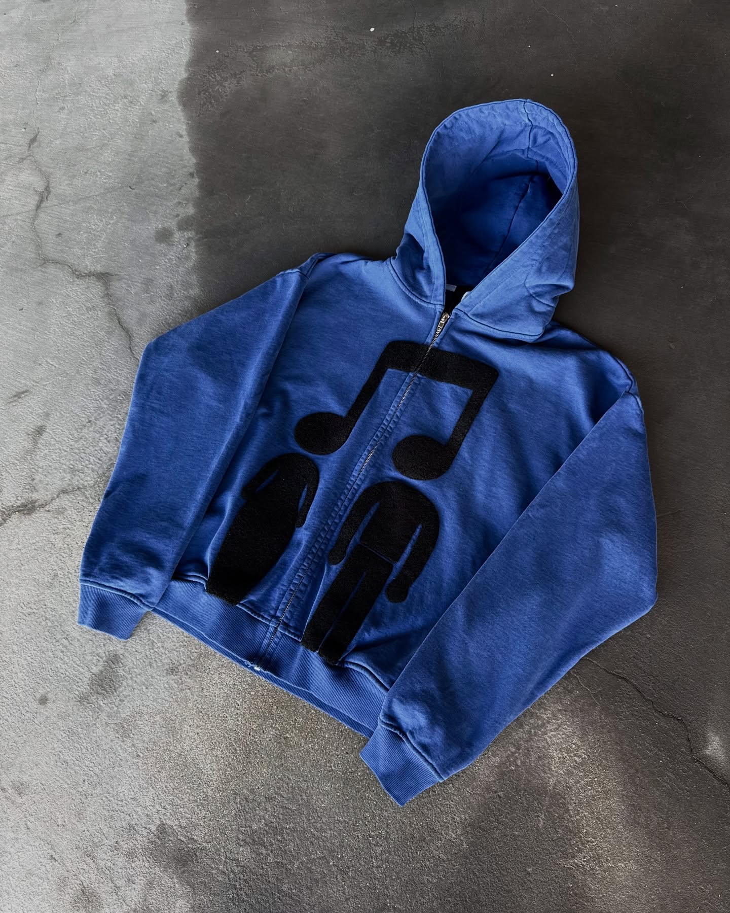 “MUSIC CONNECTS US” ZIP-UP